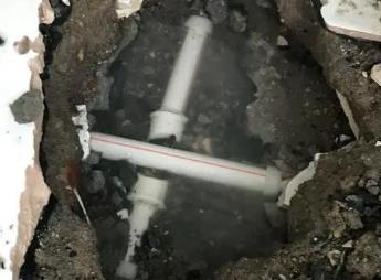 浦东阳台漏水维修公司为您分享楼上楼下漏水怎么处理